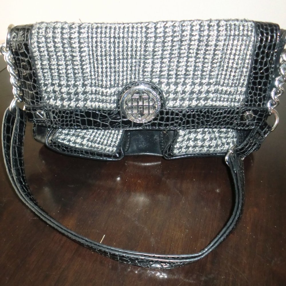 Dana Buchman Hounds Tooth Purse with Chain Strap